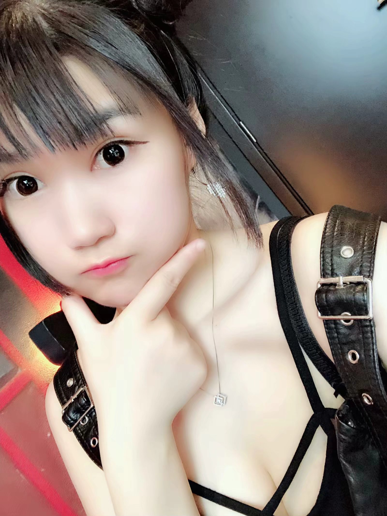 可以抱起来肏的小可爱